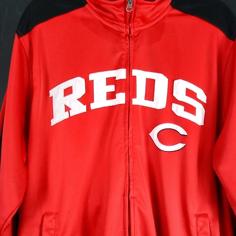 Cincinnati Reds Logo Jacket Size XL Made By Genuine Merchandise